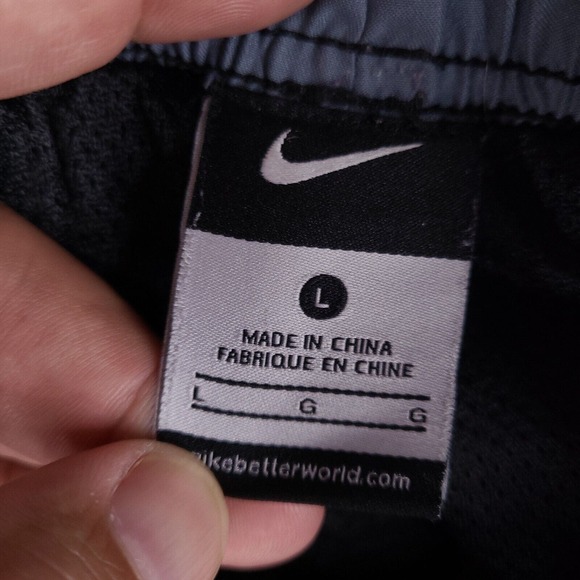 Nike Swim Trunks Mens Large Black Board Shorts Drawstring Surfing Swimwear - Picture 6 of 13